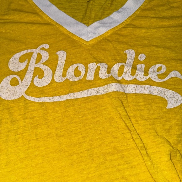 BLONDIE: Vintage Style Convert V-Neck Tee: New Wave: Debbie Harry: Womens Shirt - Picture 2 of 4